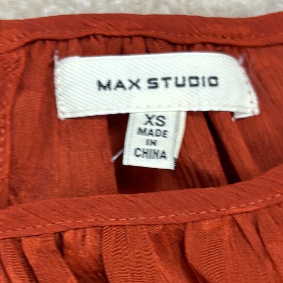 Max Studio‎ Ruched Long Sleeve Rust Polka Dot Silky Blouse Size XS New - Picture 4 of 7